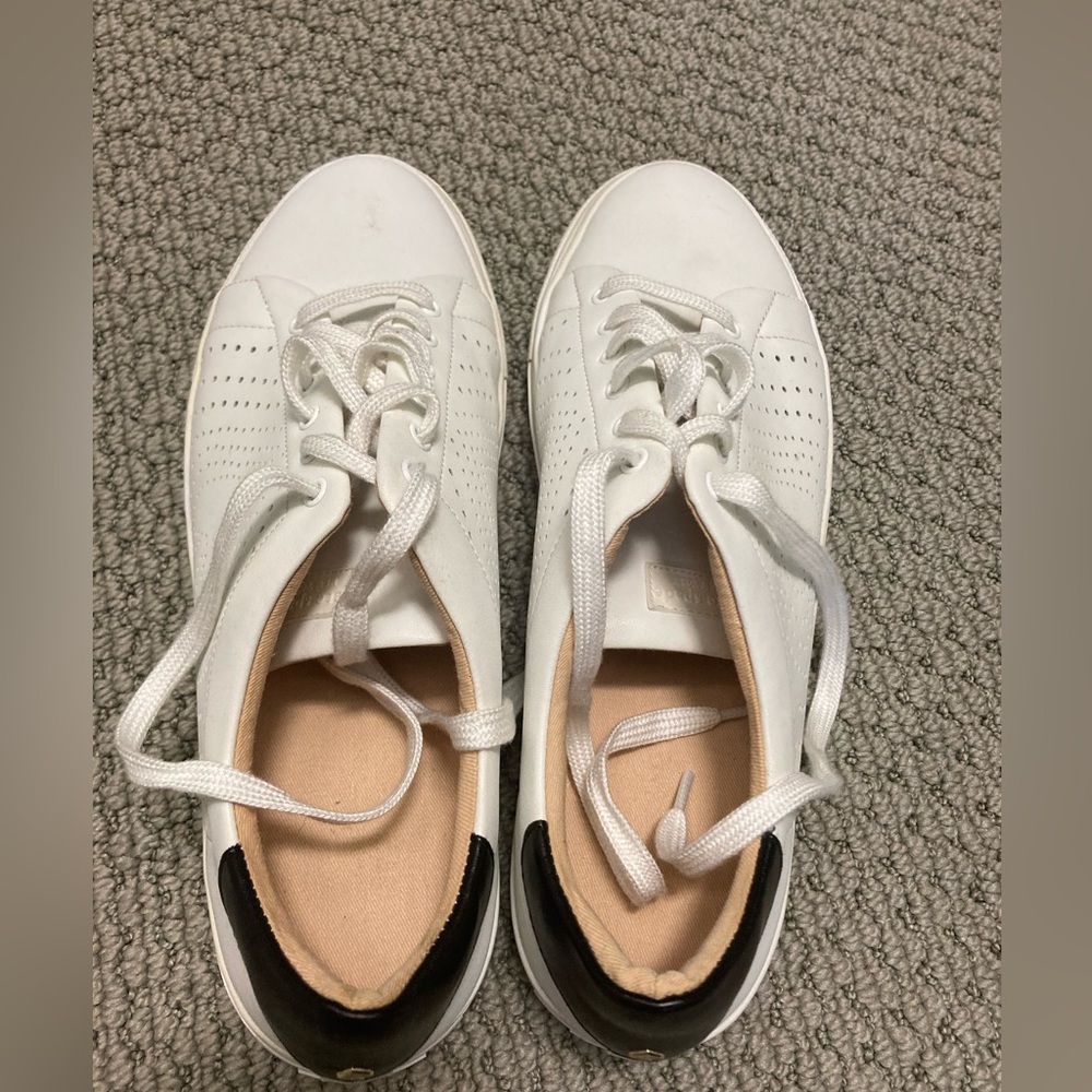 Kate Spade White Heart Detail Sneakers - Picture 2 of 8